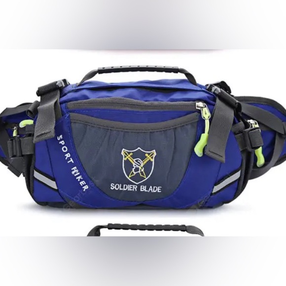 This waist bag has multiple pockets for saving different items. - Picture 2 of 4